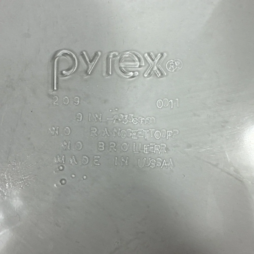 2‎ Vintage Pyrex Pie Baking Dish Pan Corning USA #209 Glass  9 inch